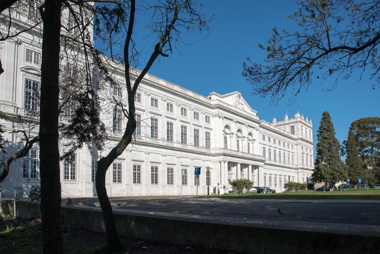 Flat With A Garden In Belem Apartment Lisbon Luaran gambar